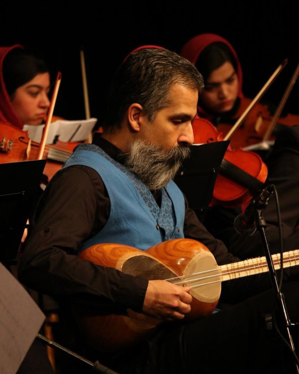 ۸e3c1ee5-70a2-4fee-ae9c-a6ca7e087a7a-1