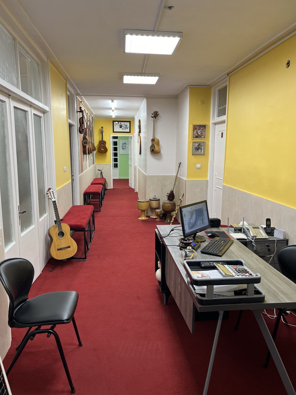 photo_5877218997601158103_y