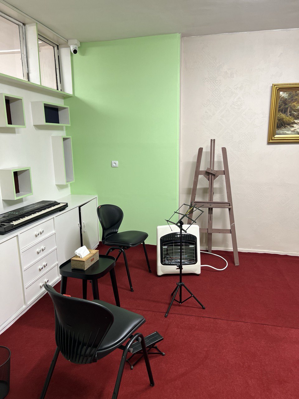 photo_5877218997601158104_y