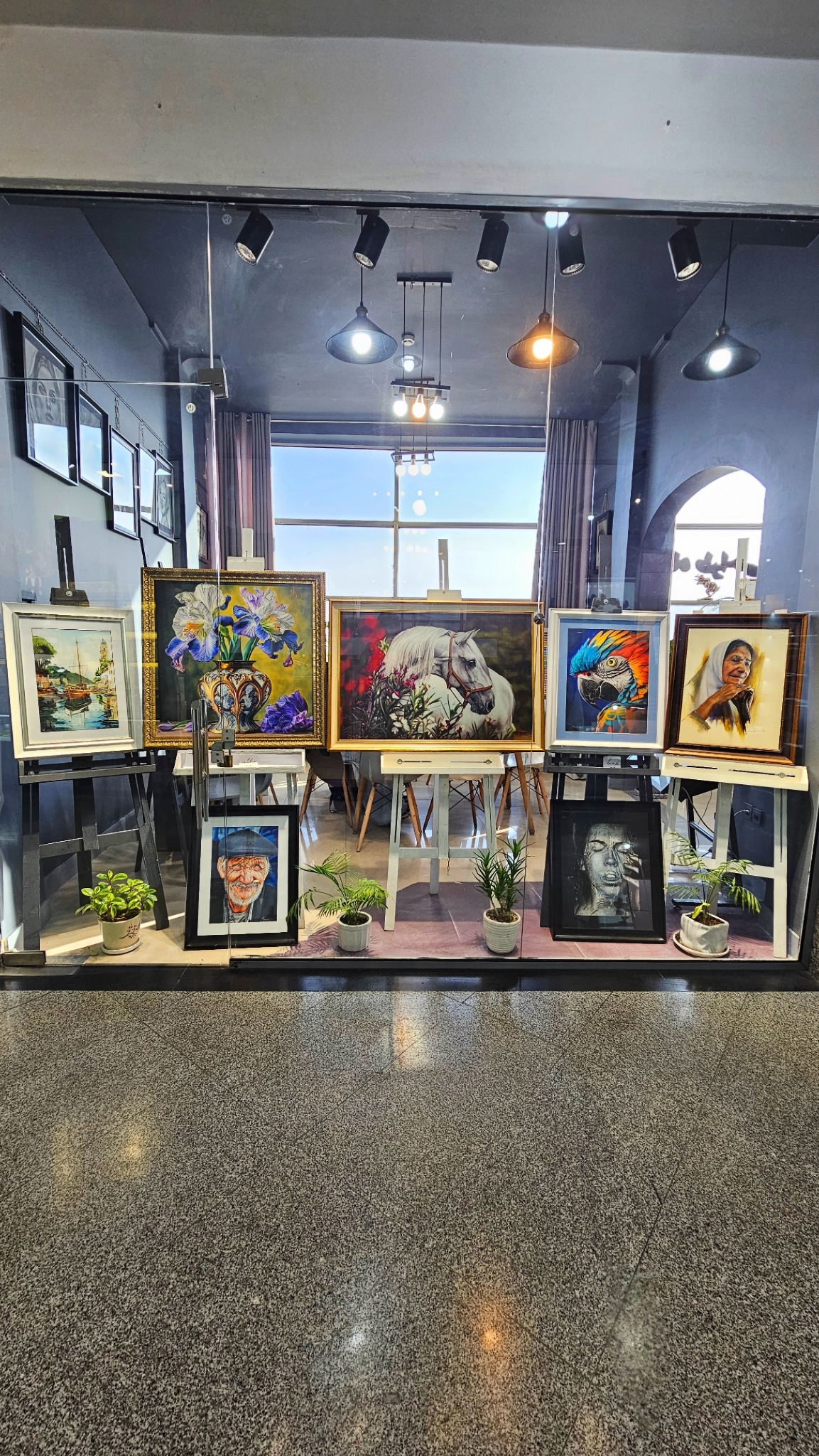 Picsart_25-01-01_14-50-30-176