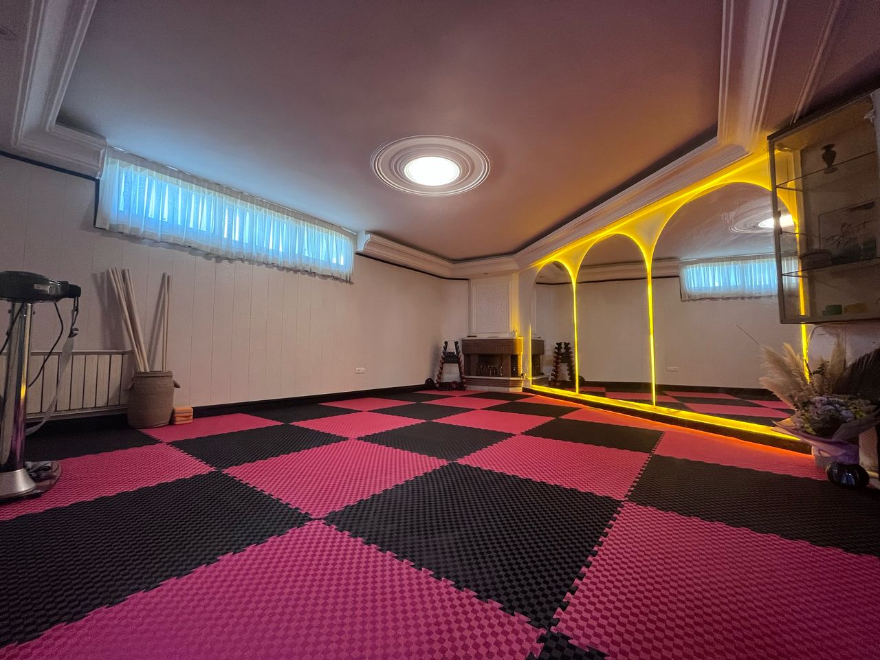 WhatsApp-Image-2025-04-06-at-17.20.57